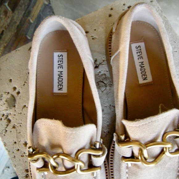 Steve Madden Size 8M Karmne Beige/tan Suede Loafers Classic Casual/Business - Picture 4 of 7